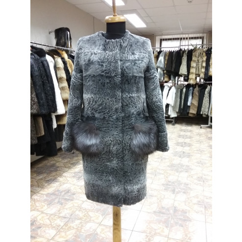 Полупальто из каракуля