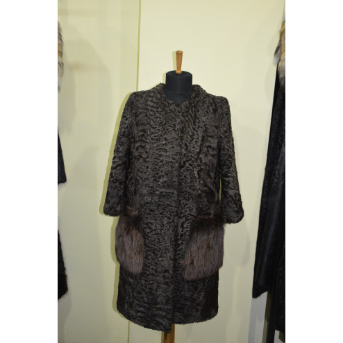 Полупальто из каракуля