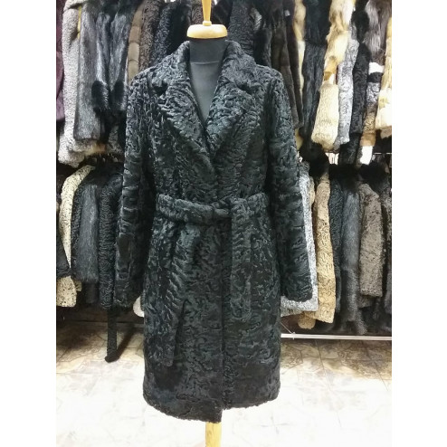 Пальто из каракуля 