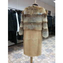 Пальто из лисы комбинированное