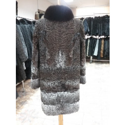 Пальто из каракуля