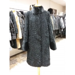 Пальто из каракуля