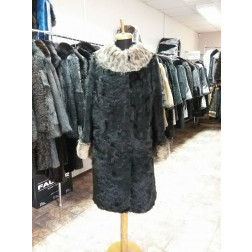 Пальто из меха козлика